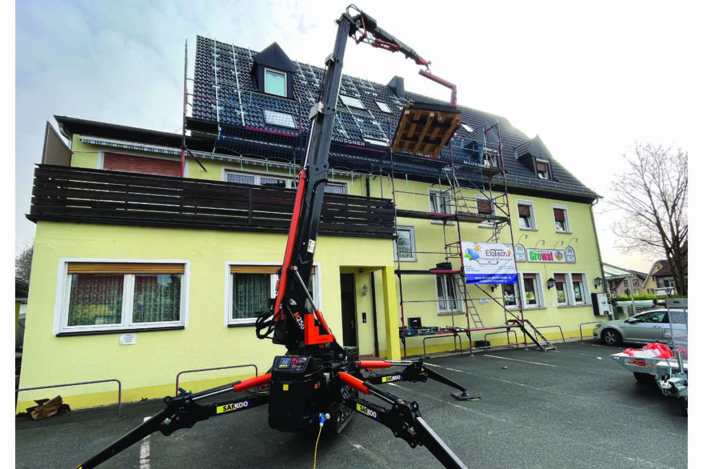 Installation einer Solar Photovoltaik Anlage von EloTech